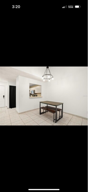 Foto del edificio - 15 Silver Park Cir