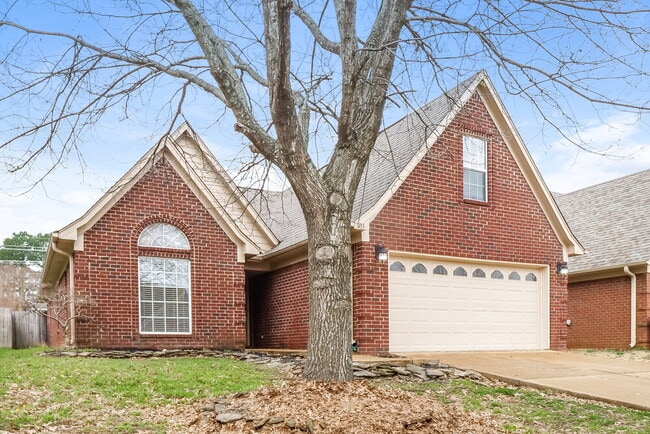 Foto del edificio - 3135 Quartz Dr