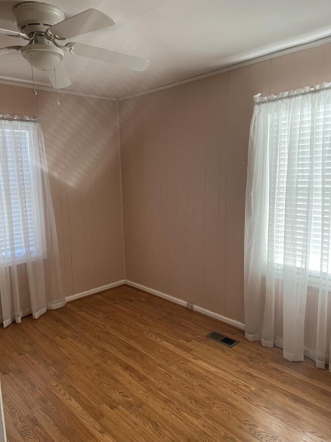 Foto del edificio - 108 Circle Dr