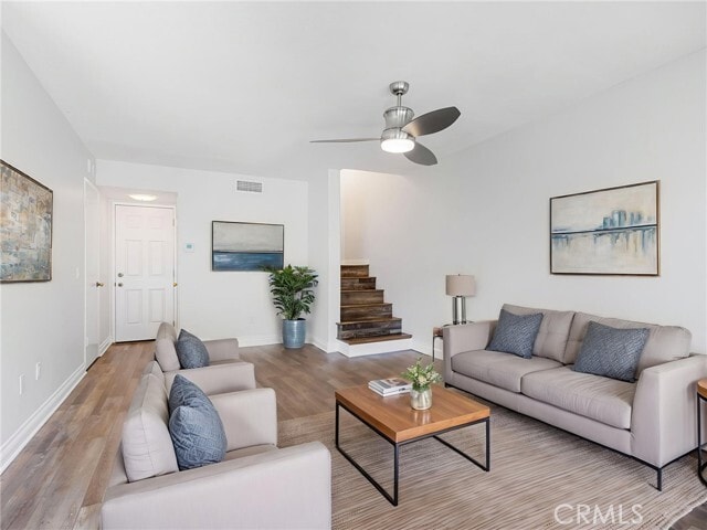 Building Photo - 1726 Oak Knoll Dr