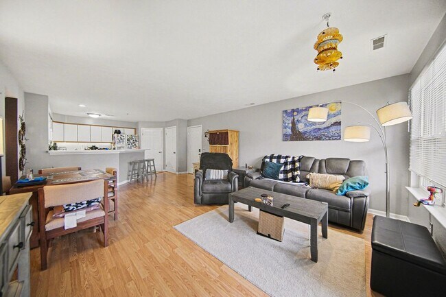 Foto del edificio - 1305 Millbrook Trail