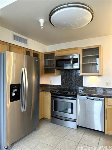 Foto del edificio - 600 Queen St