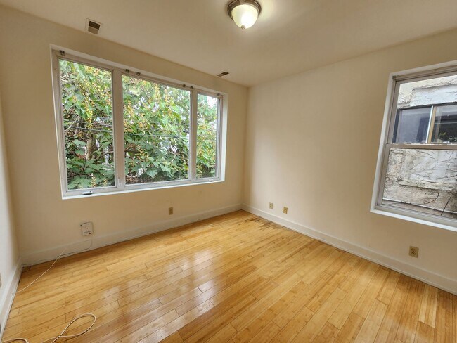 Foto del edificio - Beautiful 3 bedroom in brewerytown
