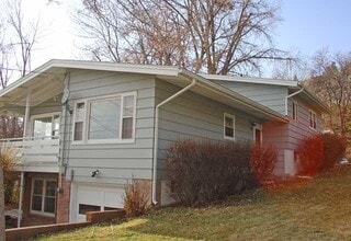 Building Photo - 3018 Placer Dr