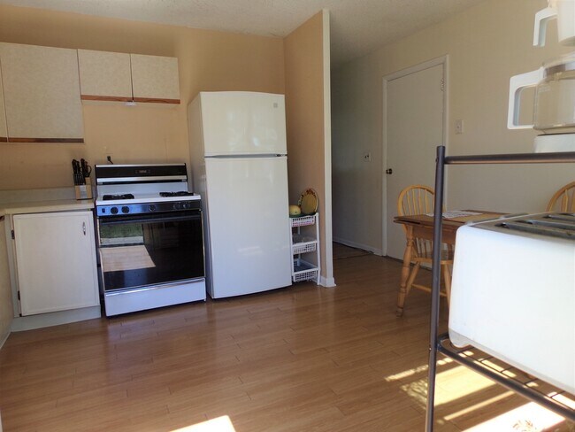 Foto del edificio - 518 Country Ln