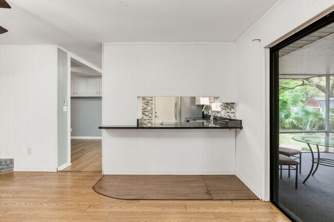 Foto del edificio - 26 Poplar Ave