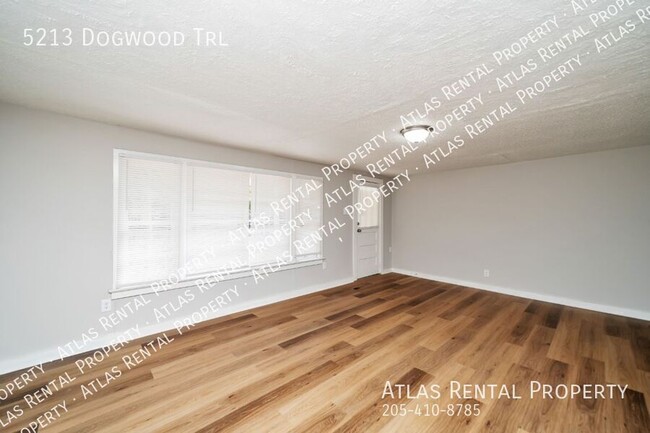 Foto del edificio - 5213 Dogwood Trail