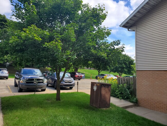 Foto del edificio - 3515 Kenbrooke Ct