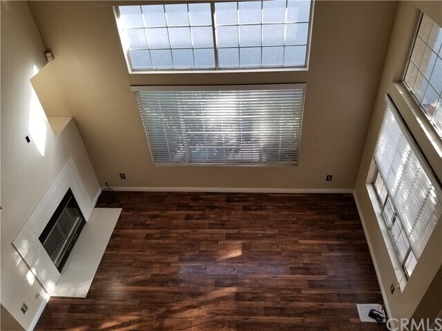 Building Photo - 6599 Hartford Ct