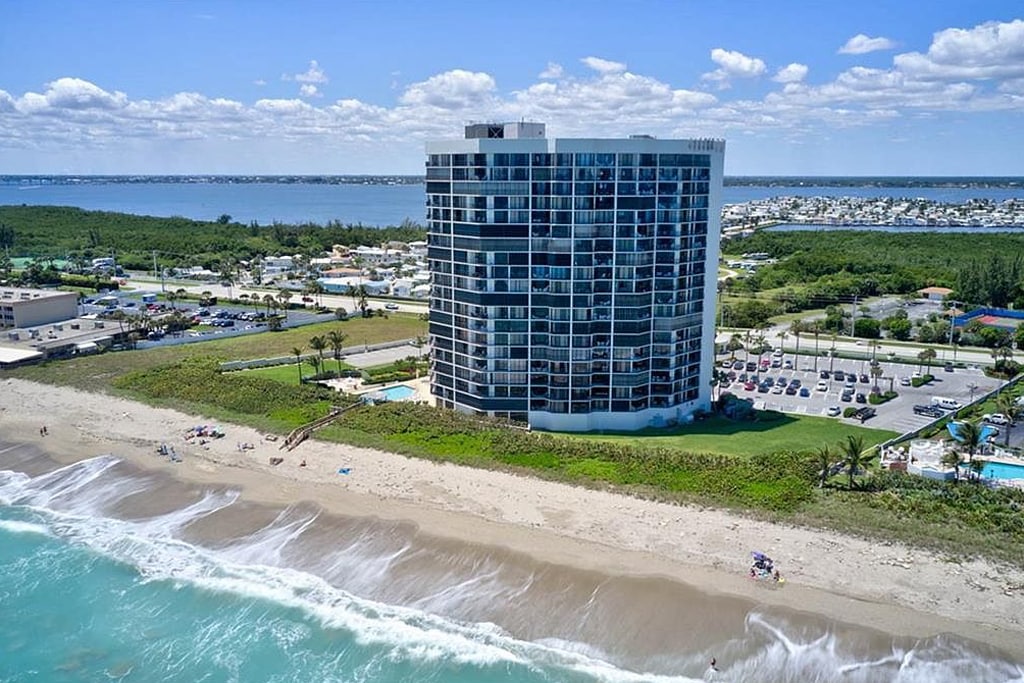 9650 S Ocean Dr Unit 1402, Jensen Beach, FL 34957 Condo for Rent in