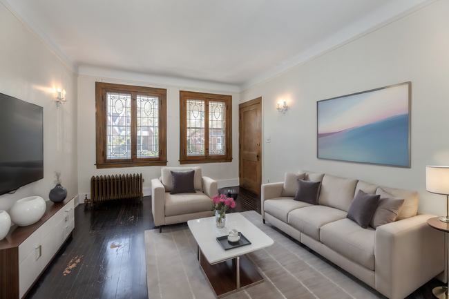 Foto del edificio - 887 Beaconsfield Ave