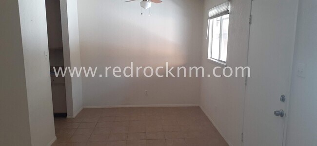 Building Photo - 2800 Cerrillos Rd