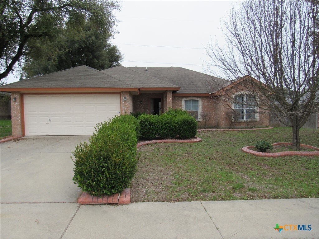 Foto principal - 6006 Sulfur Spring Dr