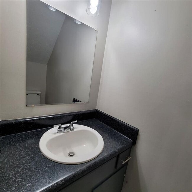Foto del edificio - 6458 Bedford Ln