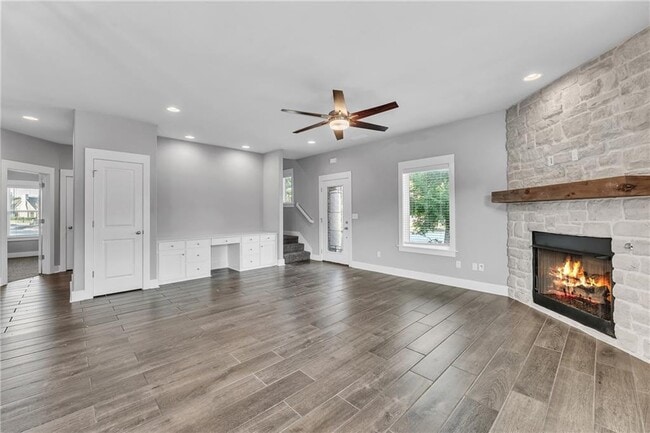 Building Photo - 510 N Salem Rd