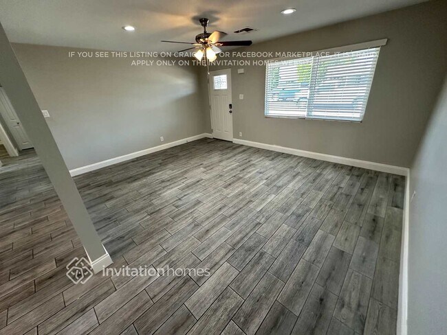 Building Photo - 7801 E Loma Land Dr