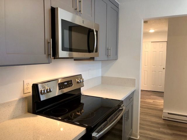 Primary Photo - Newly Remodeled 2 Bedroom