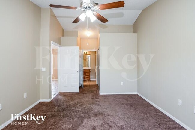 Foto del edificio - 6520 Viewpoint Ct