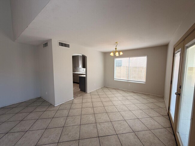 Foto del edificio - 7611 W Cinnabar Ave