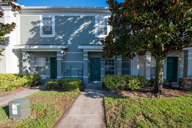 Building Photo - 2 Bedroom /2.5 bathrooms Town House. Just few minutes from Medical City.