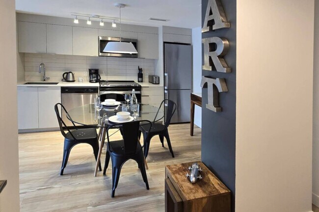 Photo du bâtiment - 1020 Rue de Bleury