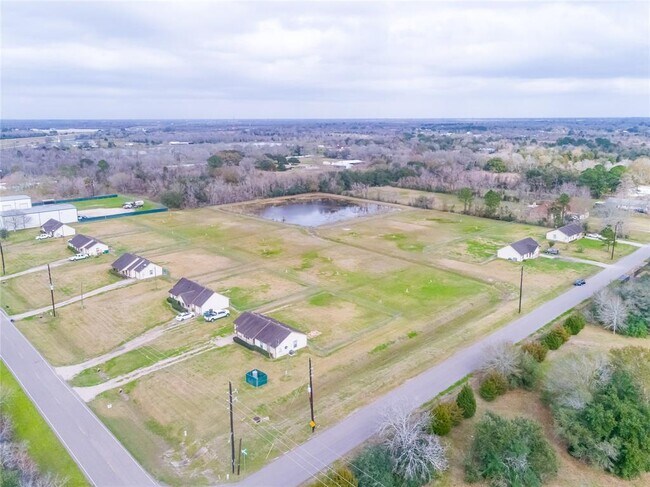 Building Photo - 8639 County Rd 48