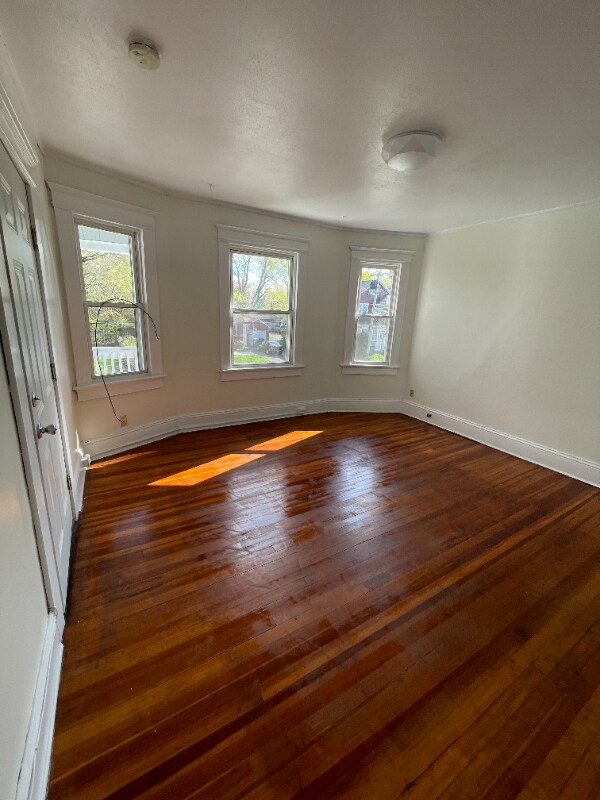 Building Photo - 12-14 Allen St