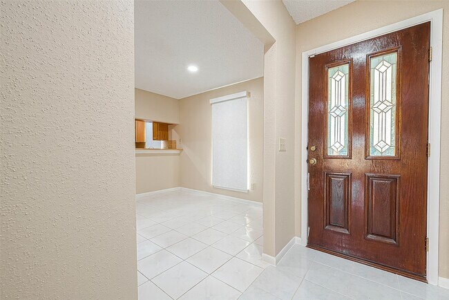 Foto del edificio - 3231 E Heatherock Cir