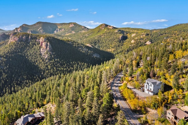 Building Photo - 11770 Leavenworth Dr