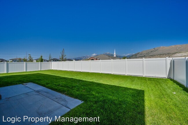 Building Photo - 4 br, 2.5 bath House - 15127 S Revolutiona...