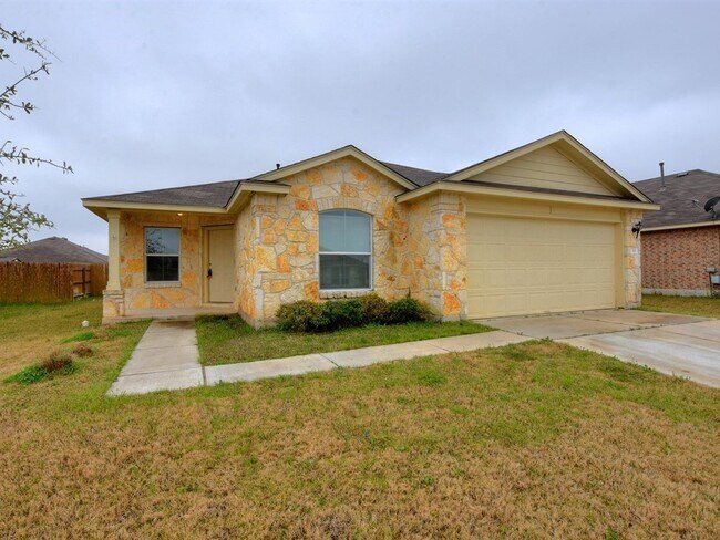 Foto del edificio - BEAUTIFUL 4 BEDROOMS / 2 BATH HOME IN HUNTER'S CROSSING