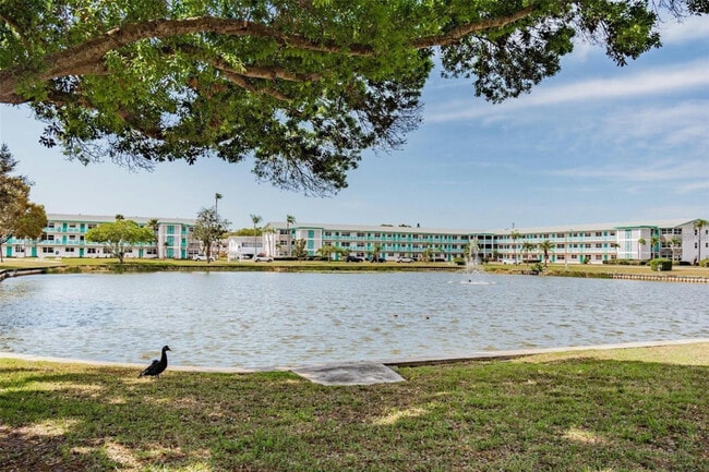 Foto del edificio - 5920 18th St N