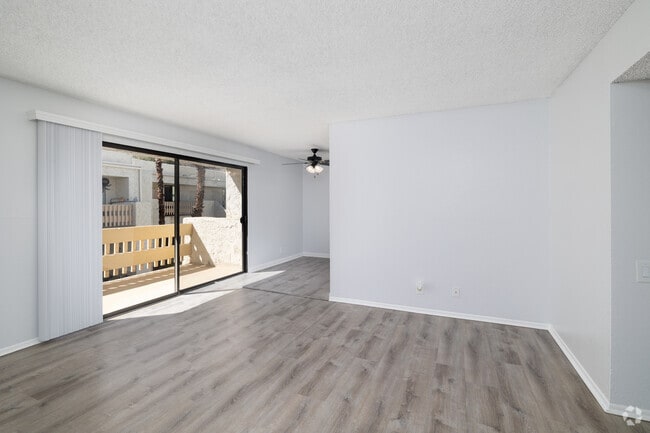 2BR, 2BA - 1,005SF - Living Room - Palm Canyon Terrace