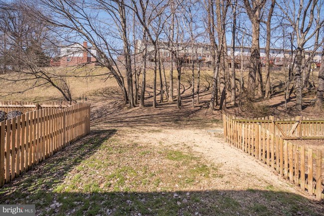 Building Photo - 3743 Double Rock Ln