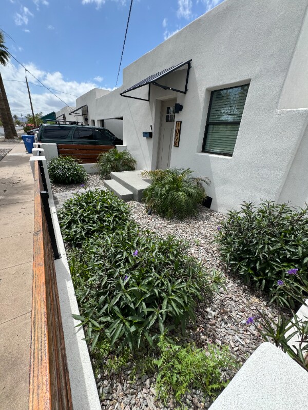 Primary Photo - 1155 E Diamond St