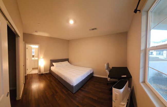 Foto del edificio - 3069 Meadow Run Walk