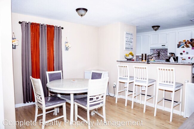 Foto del edificio - 3 br, 2 bath House - 7605 Dyer Street