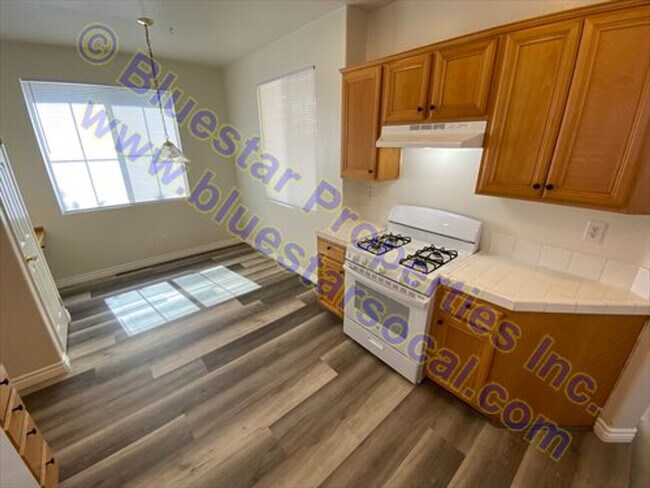Foto del edificio - Just Listed !!  Single Story Home In Adela...