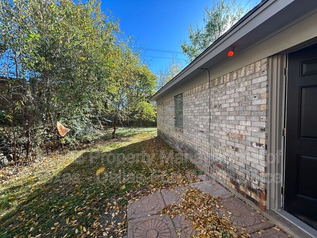 Building Photo - 6322 S Onyx Dr