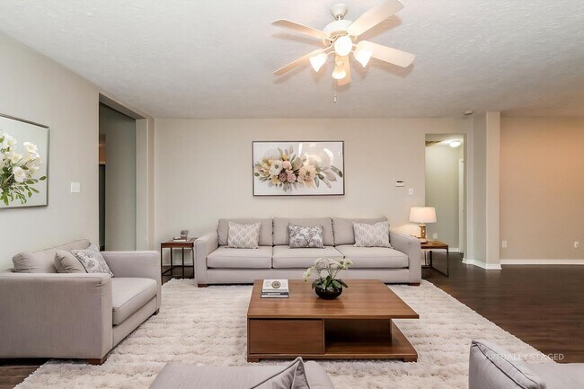 Foto del edificio - 11522 Moonlight Ridge Dr