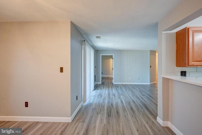Foto del edificio - 8905 Stone Creek Pl