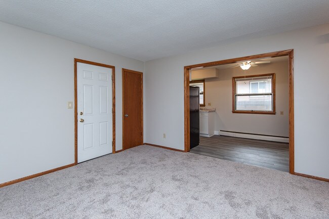 Foto del edificio - 3523 21st Ave NW