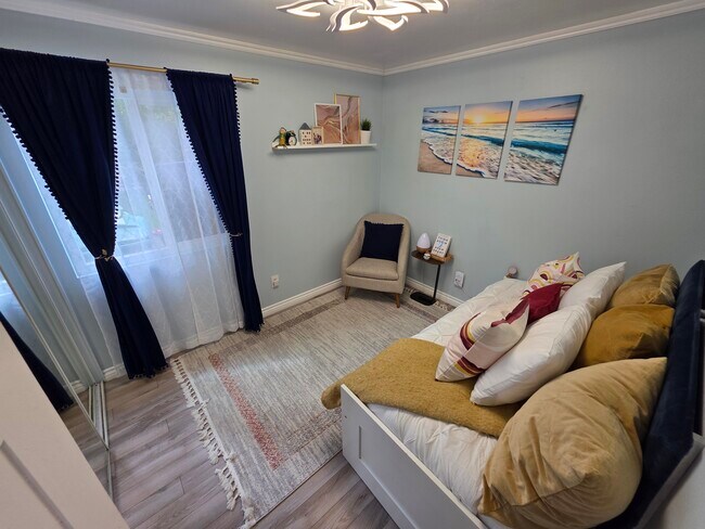 Foto del edificio - 6097 Charae St