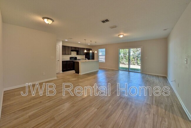 Foto del edificio - 12087 Biarritz St