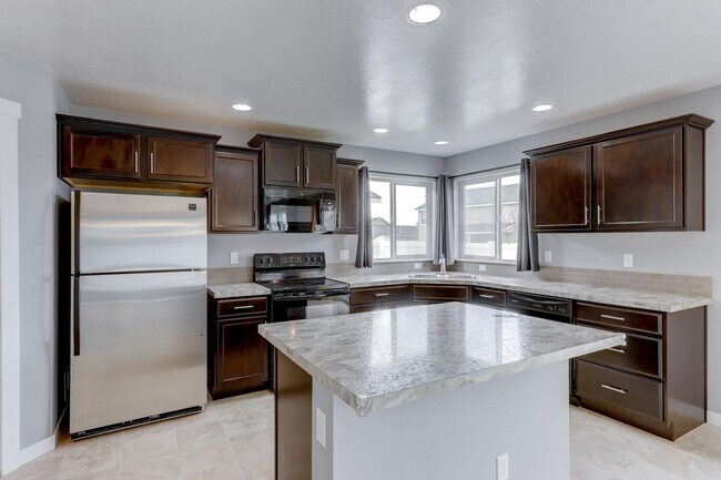 Foto del edificio - 4 Bed/2.5 Home In Kuna! - Pets Welcome!