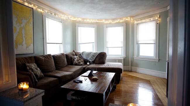 Foto del edificio - 57 Carolina Ave