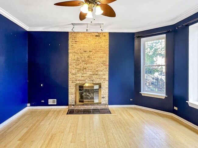 Foto del edificio - 2649 W Evergreen Ave