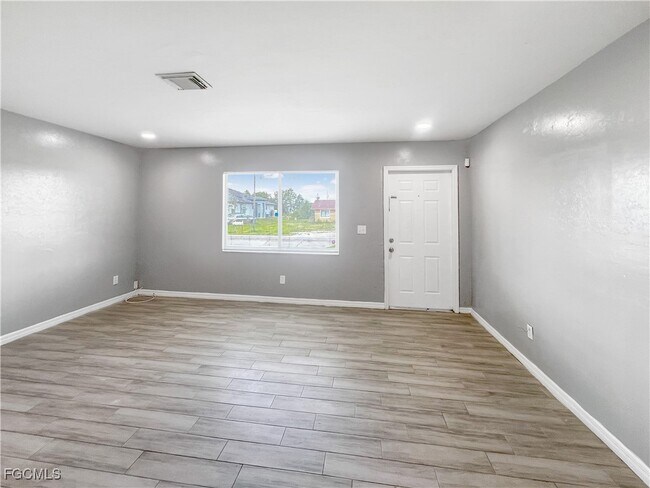 Foto del edificio - 123 Gordon Ave S