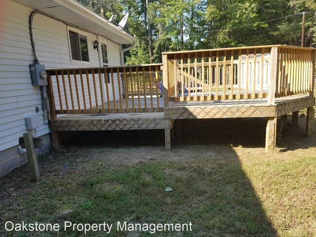 Building Photo - 3 br, 1 bath House - 771 Berry Hill Rd.