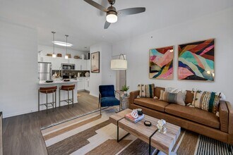 Aventura Clear Creek photo'